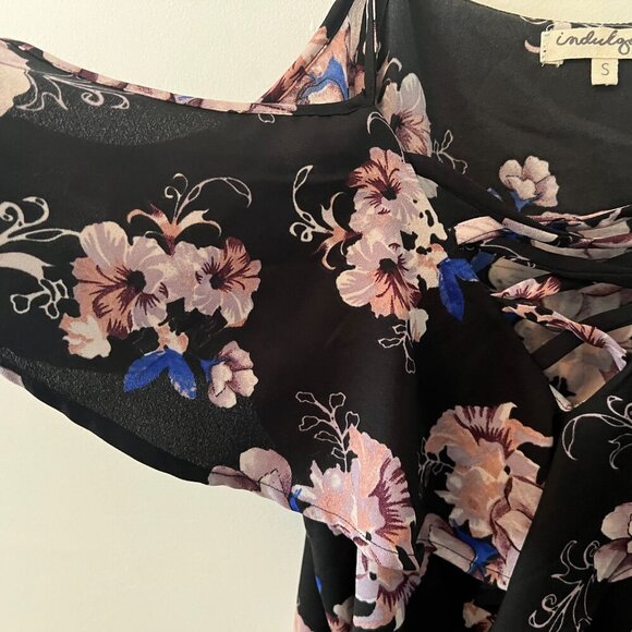 Indulge In Style Floral Print Ruffled Blouse - Picture 3 of 5